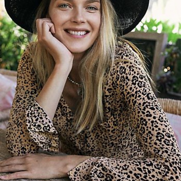 Anthropologie Cloth & Stone Leopard Button Down XS - Picture 3 of 5